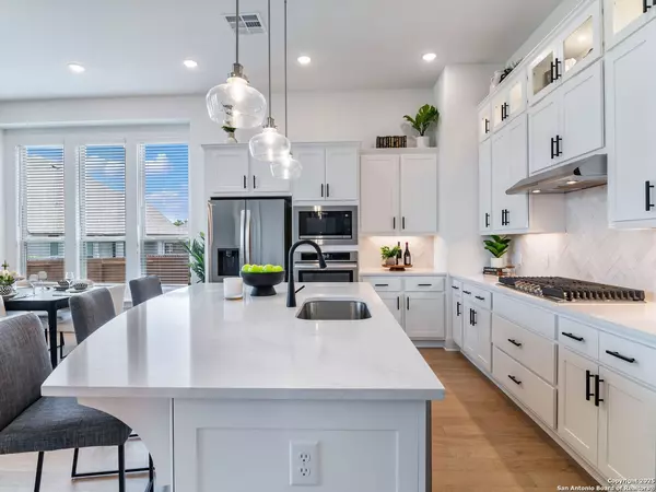 Boerne, TX 78006,162 Beaver Bend