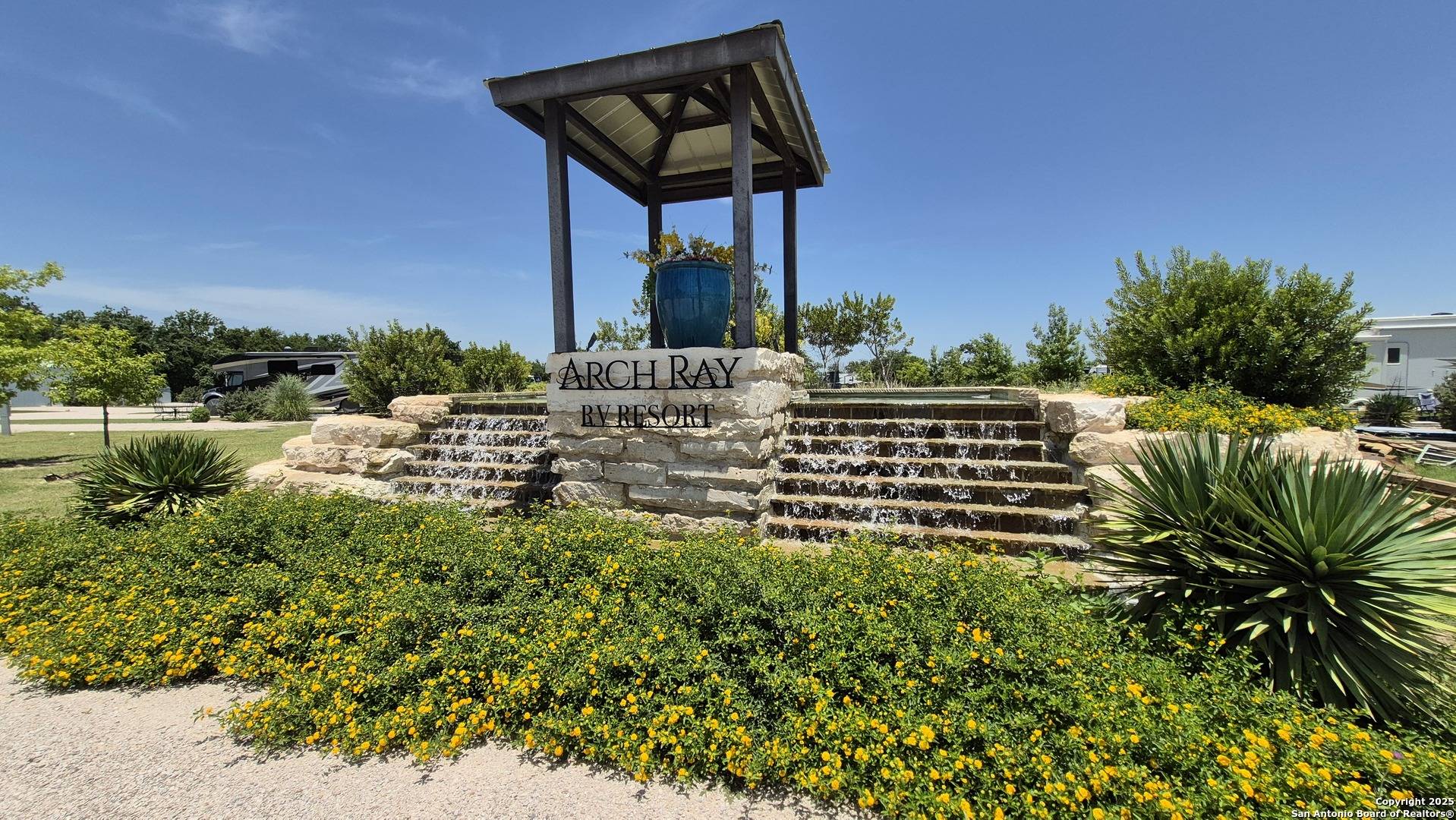 Fredericksburg, TX 78624,4584 US 290