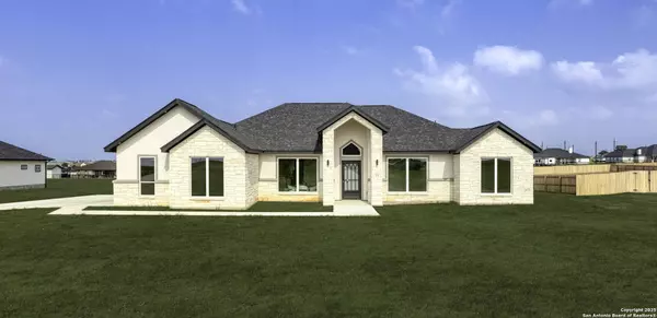 112 Sunset, La Vernia, TX 78121