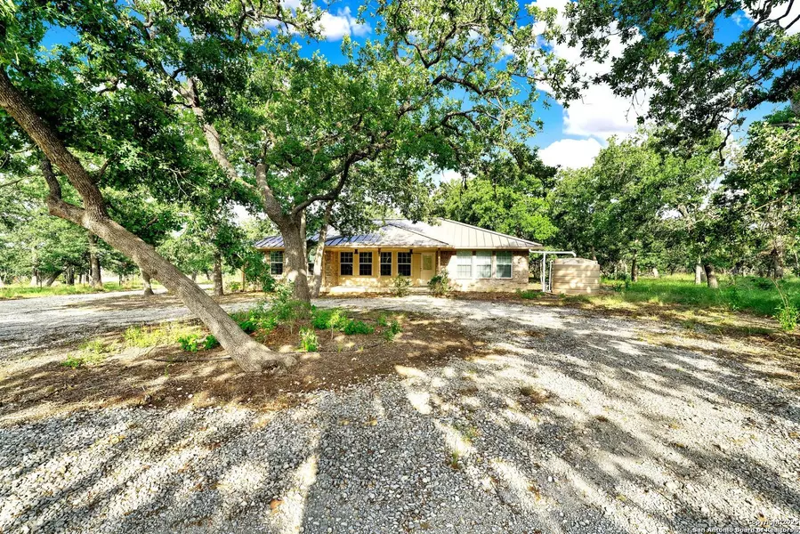 847 Orchard Park, Medina, TX 78055