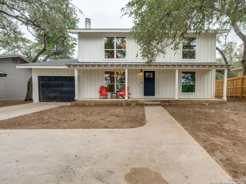 1071 DIAMONDHEAD DR, Canyon Lake, TX 78133-3610
