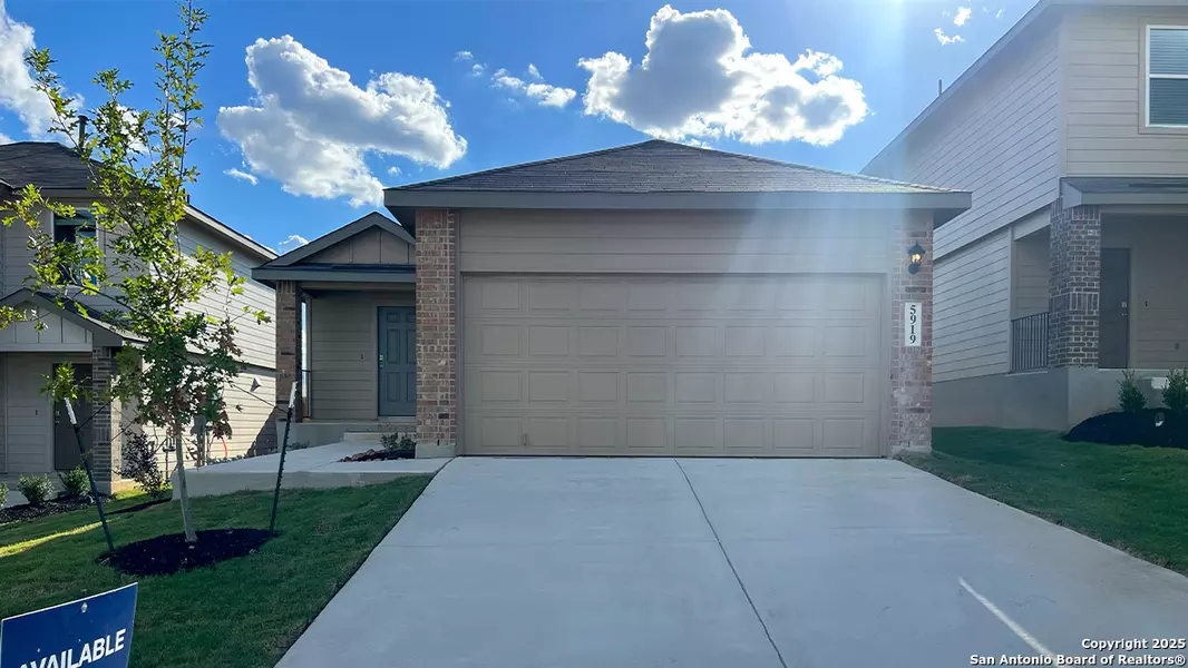 5919 Cripps Pink, San Antonio, TX 78252