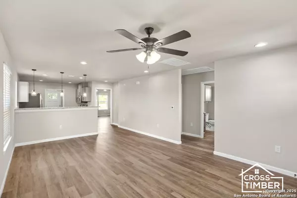 San Antonio, TX 78073,4706 Vaquero Creek