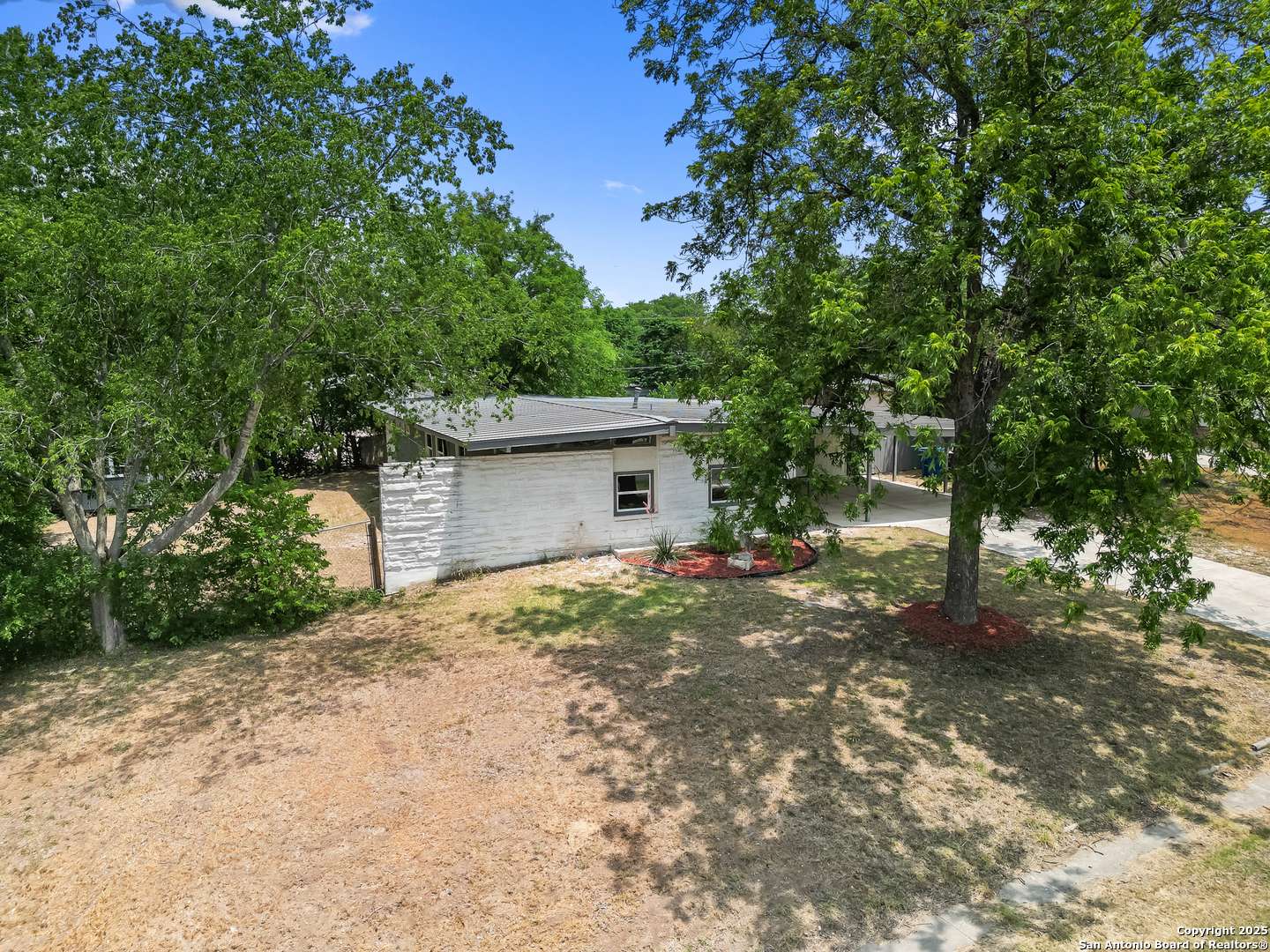 San Antonio, TX 78216,407 SHARON DR