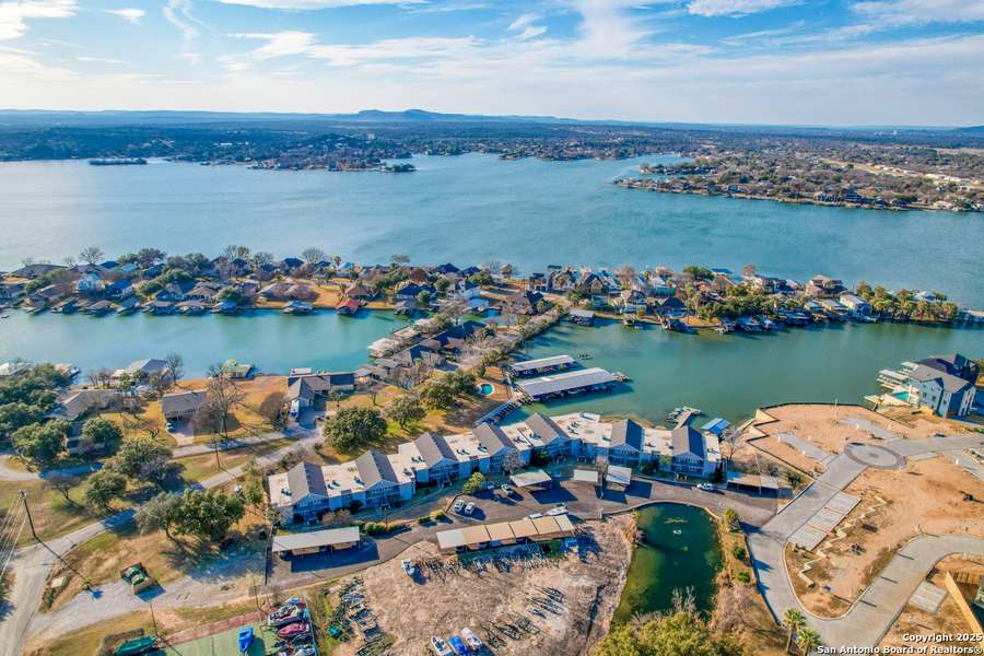 806 Highcrest #19, Granite Shoals, TX 78654