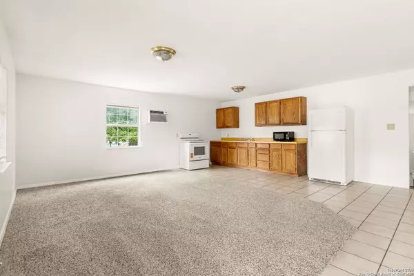 Canyon Lake, TX 78133,1582 green hill