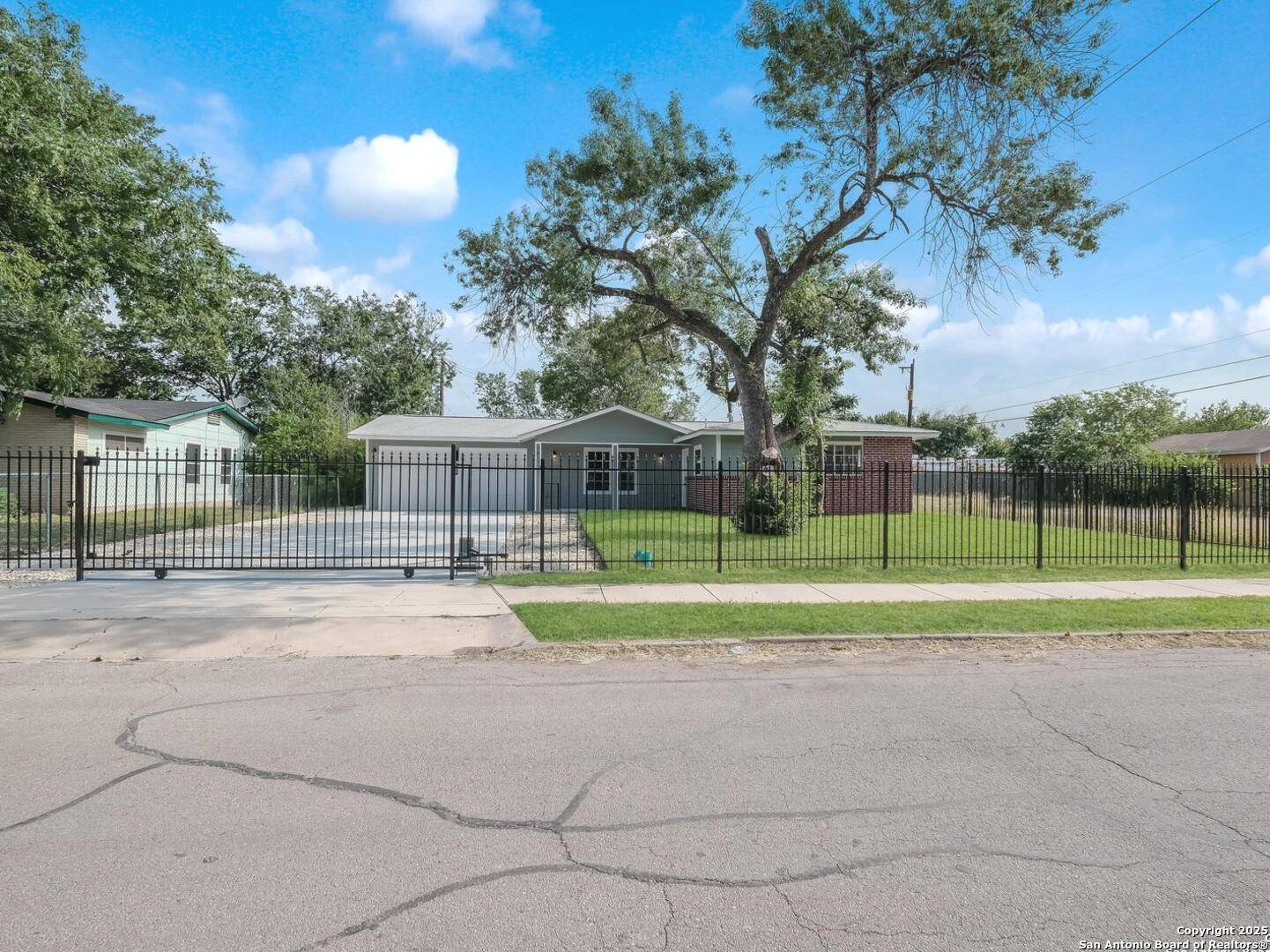 7811 Stagecoach, San Antonio, TX 78227