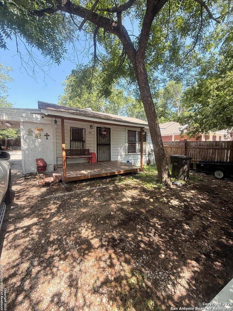 261 san gabriel, San Antonio, TX 78237