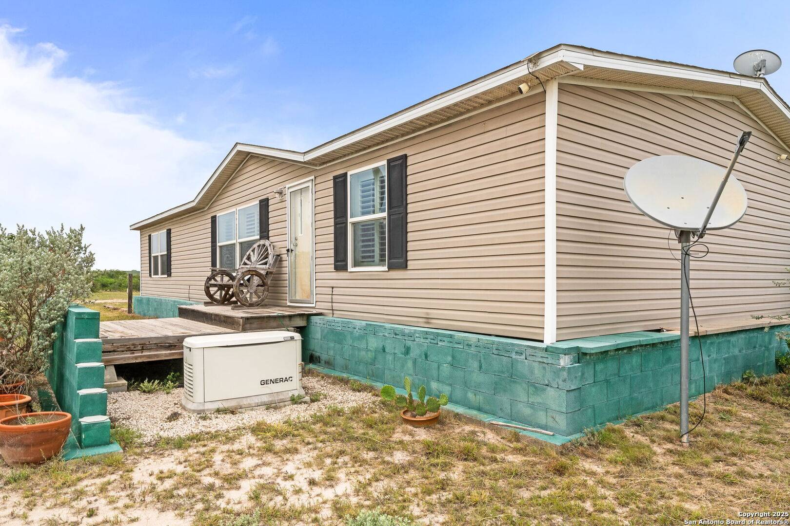 George West, TX 78022,198 polzin ranch