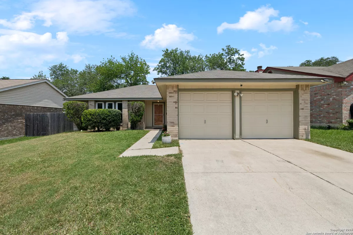 Live Oak, TX 78233,7815 Forest Ranch