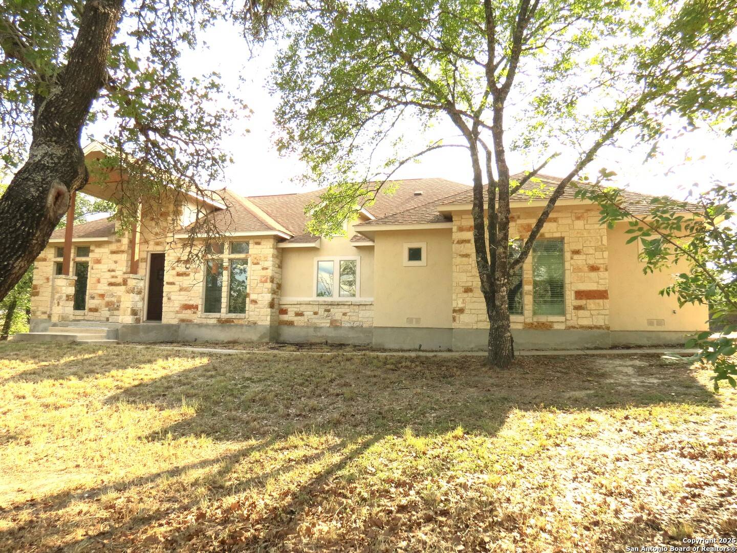 house_img
