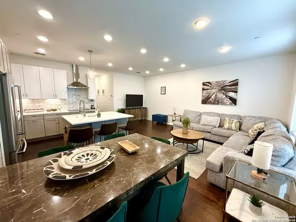 San Antonio, TX 78208-1405,808 E CARSON ST UNIT 102