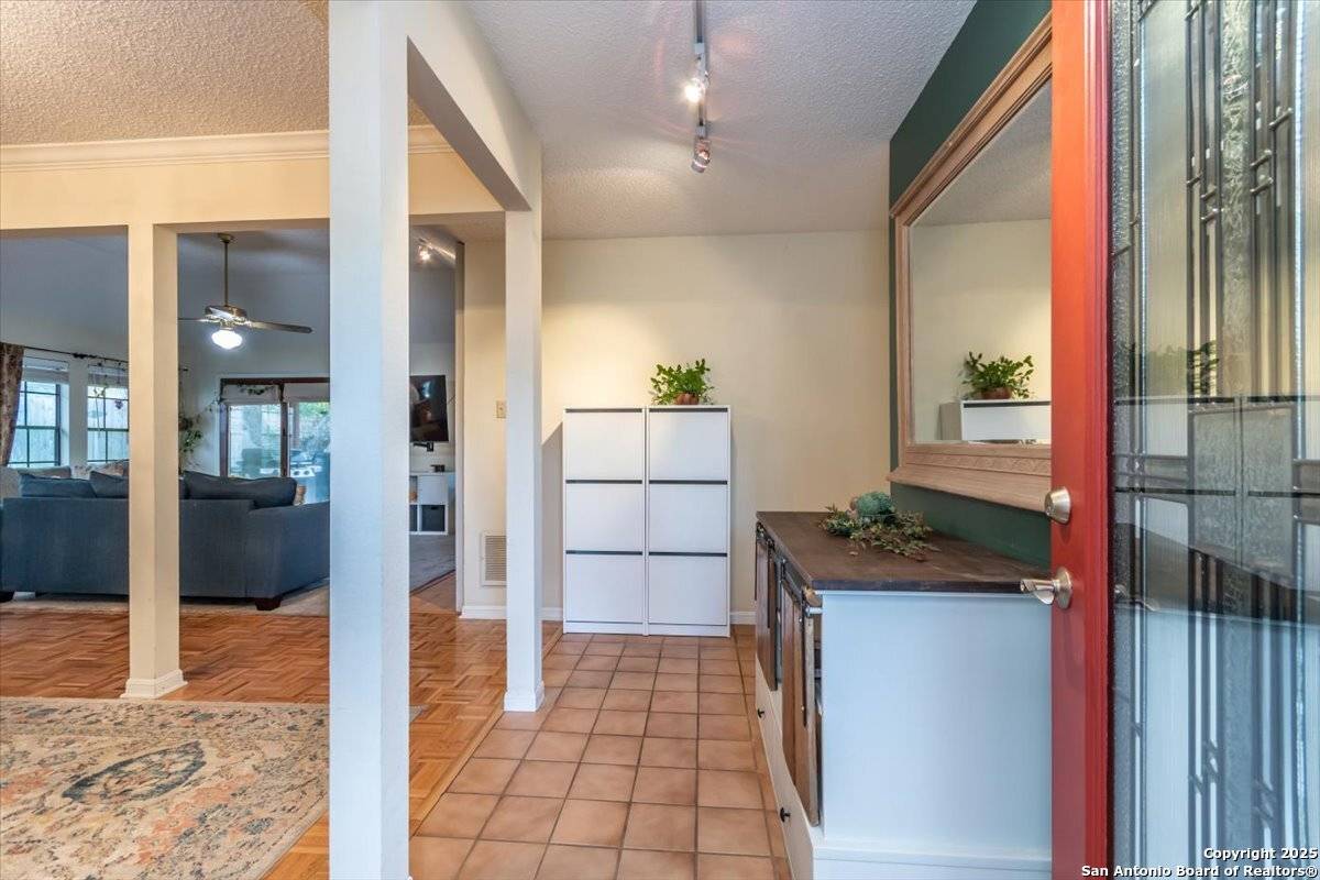 San Antonio, TX 78249,4415 Shavano Way