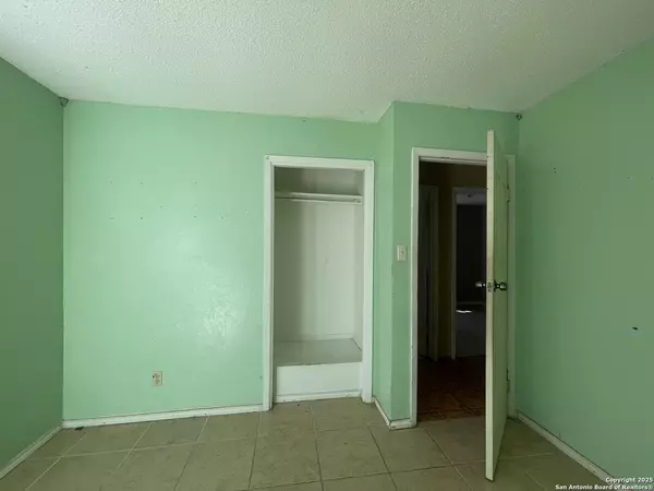 Austin, TX 78744,4402 Dove Springs