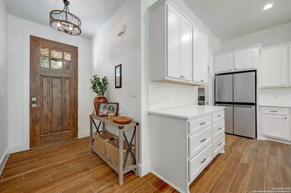 Blanco, TX 78606,134 NT Journey