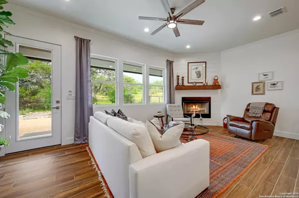 Blanco, TX 78606,134 NT Journey