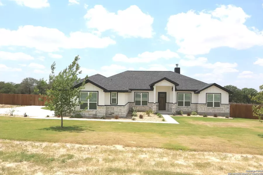 109 HONDO DRIVE, La Vernia, TX 78121