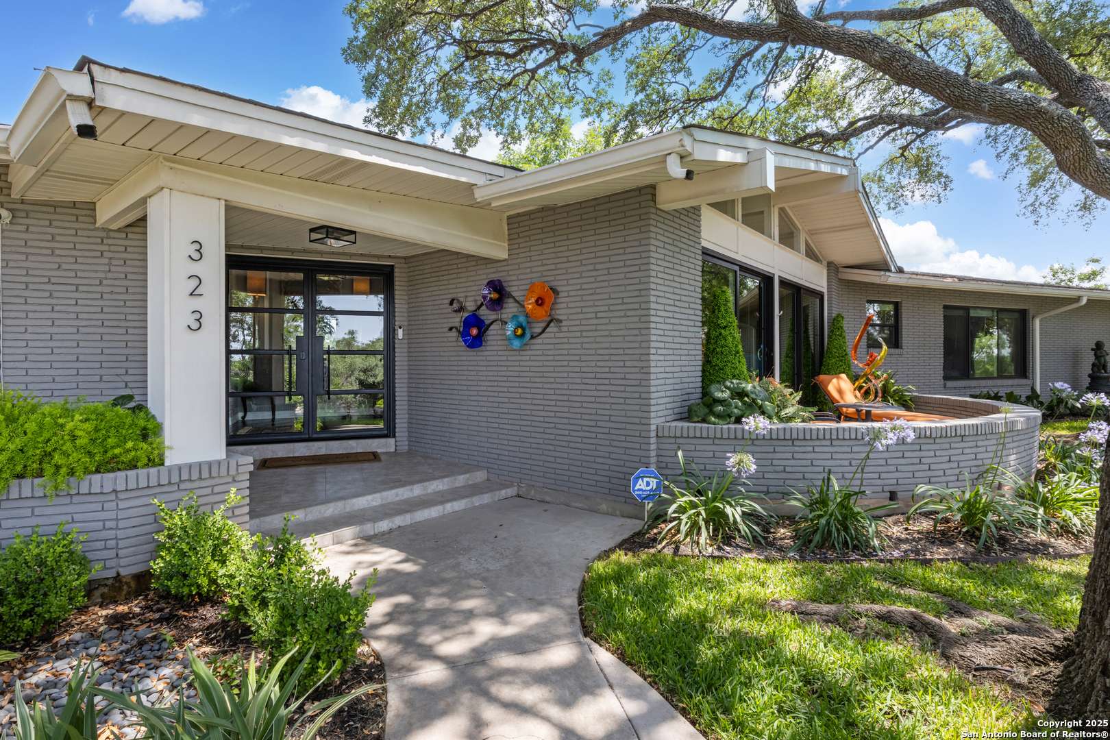 San Antonio, TX 78229,323 Lakeridge