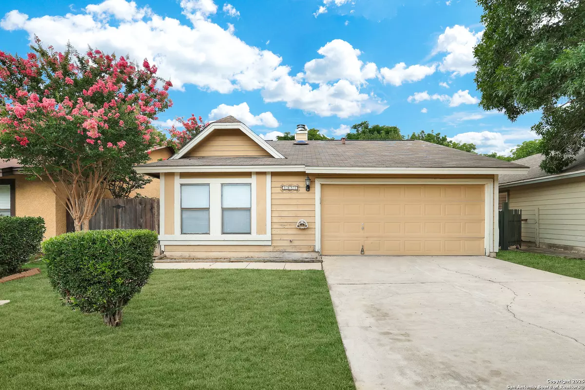 San Antonio, TX 78247,3951 Chimney Springs