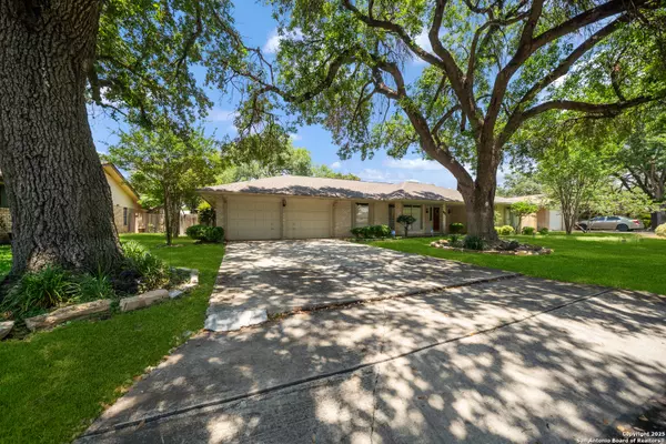 Windcrest, TX 78239,425 Crestwind