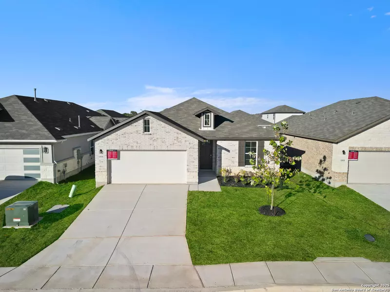 13535 Valjean Ave, San Antonio, TX 78253