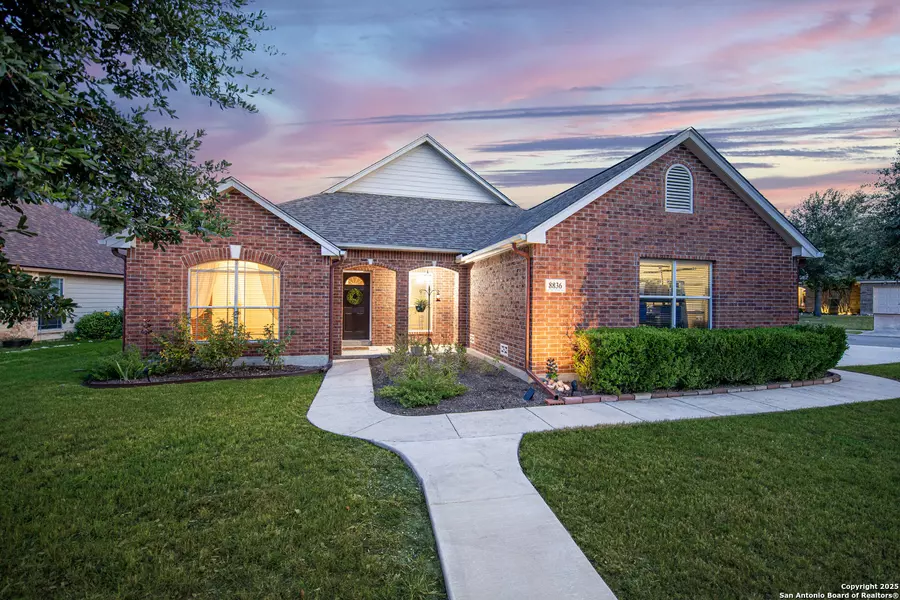 8836 Gustine, Helotes, TX 78023