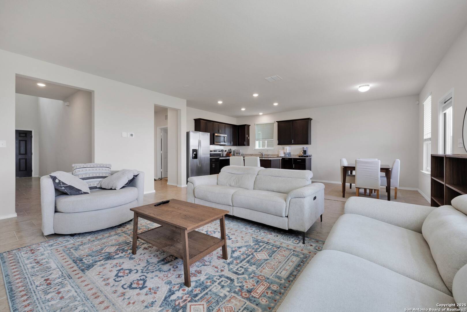 San Antonio, TX 78252,7327 Tradinghouse