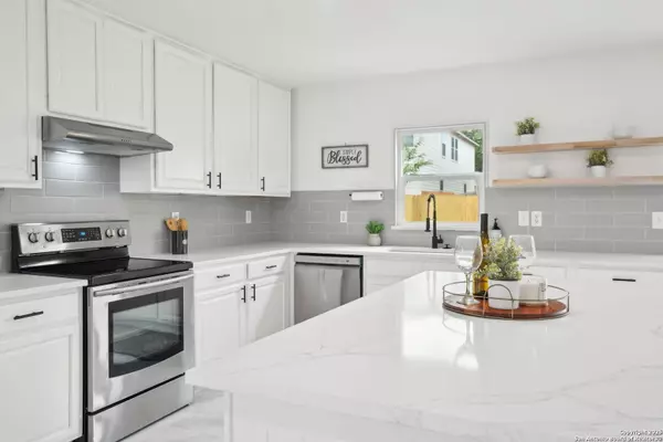 San Antonio, TX 78245,242 Butternut