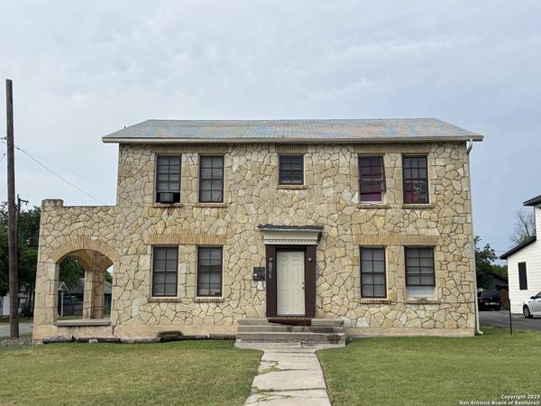 1502 Woodlawn, San Antonio, TX 78201