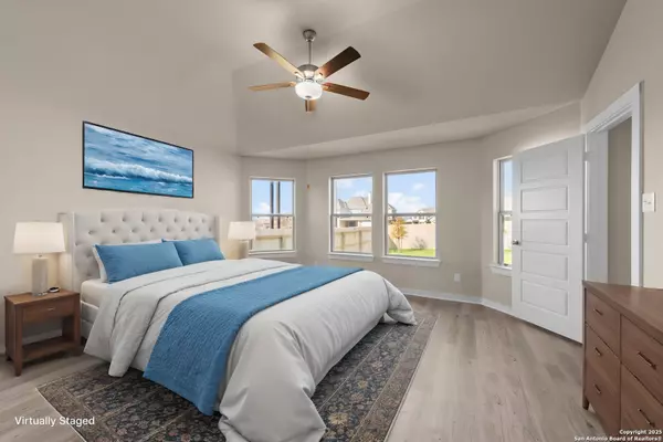Seguin, TX 78155,1117 Limestone Ridge