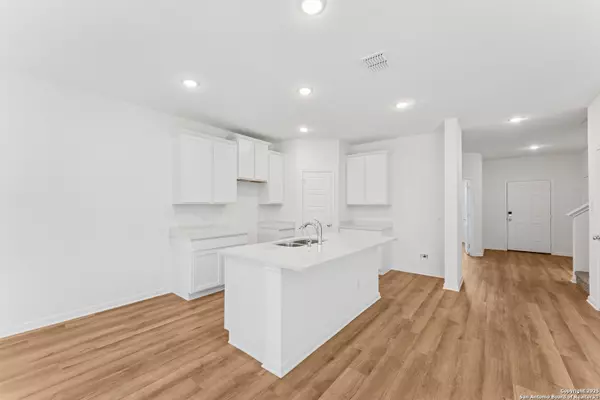 San Antonio, TX 78264,22220 Jordans Place