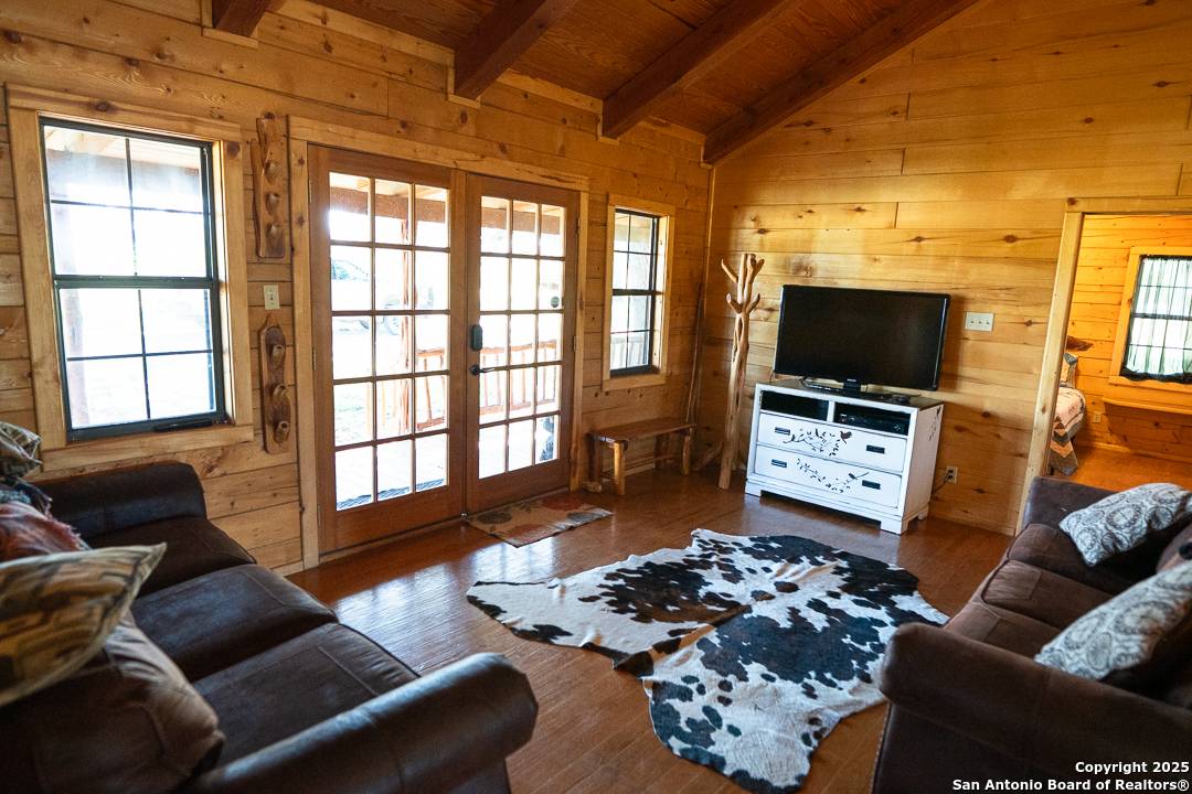 Utopia, TX 78884,173 Pvt Rd 3820