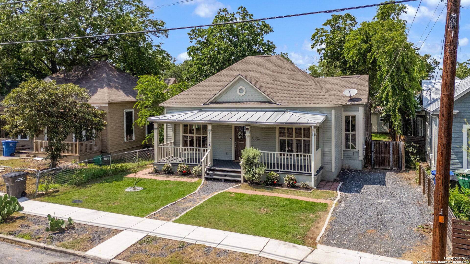 925 Burnet, San Antonio, TX 78202