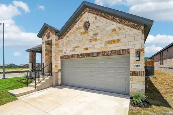 San Antonio, TX 78254,9905 Paladin Ridge