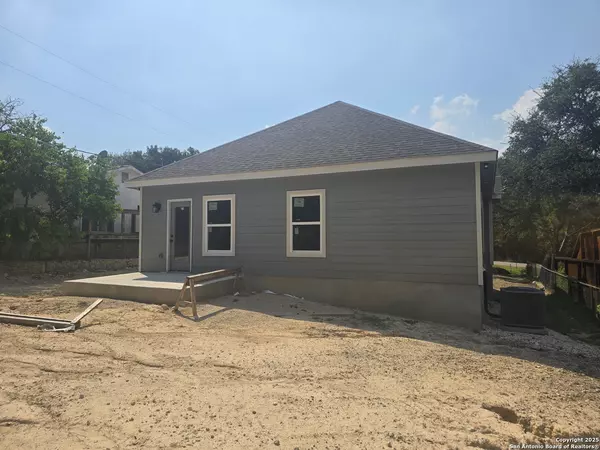 Canyon Lake, TX 78133,1420 Canyon Bend