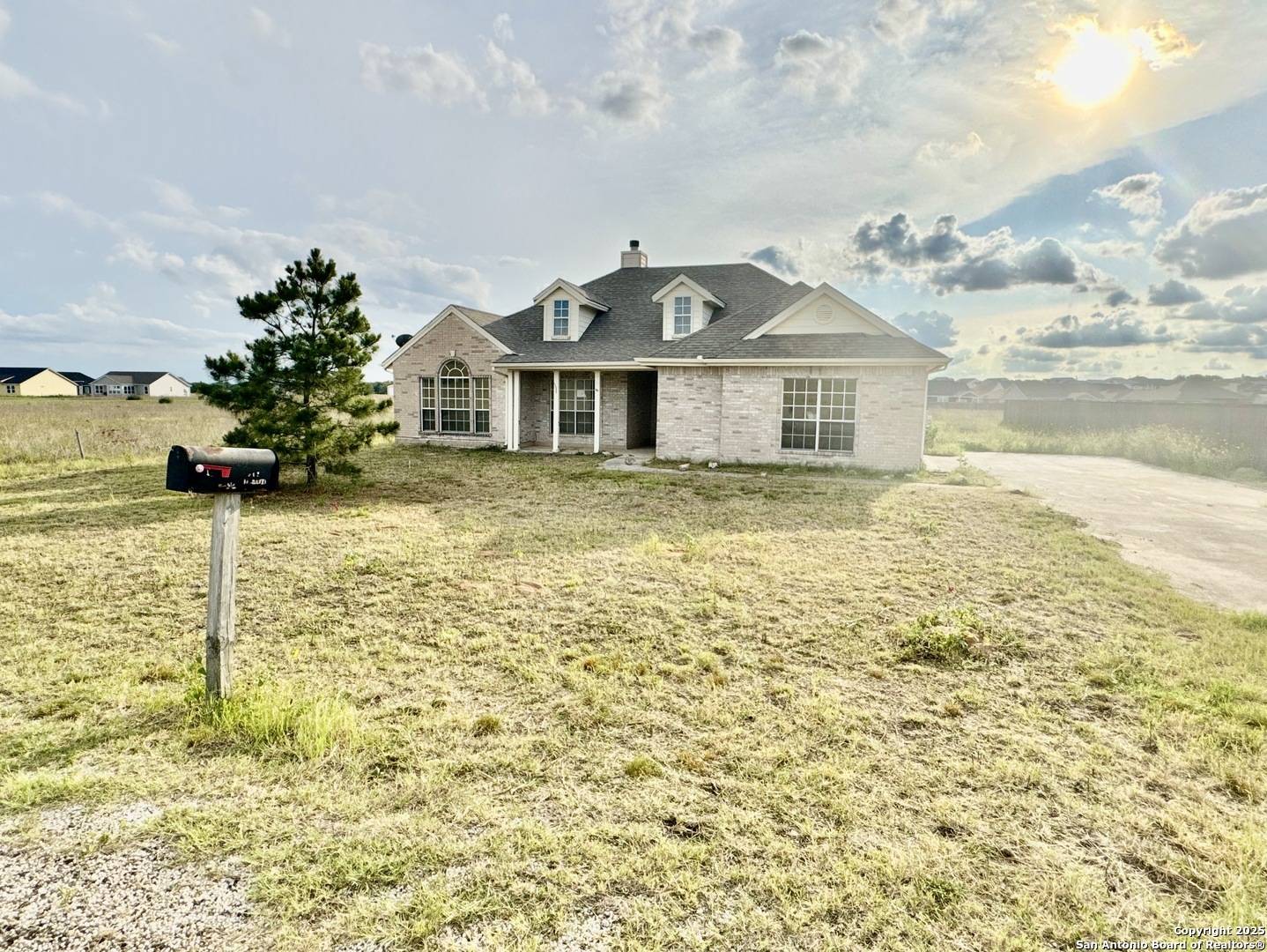 La Vernia, TX 78121,135 Muirfield