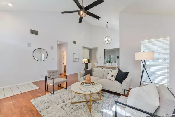 San Antonio, TX 78258,17915 Crystal Knoll