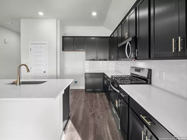 San Antonio, TX 78253,6411 Morgan Glen