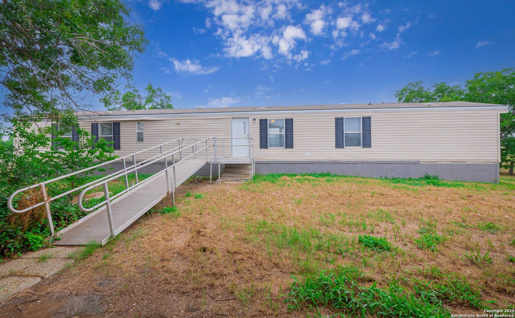 Nixon, TX 78140,431 FM 1117