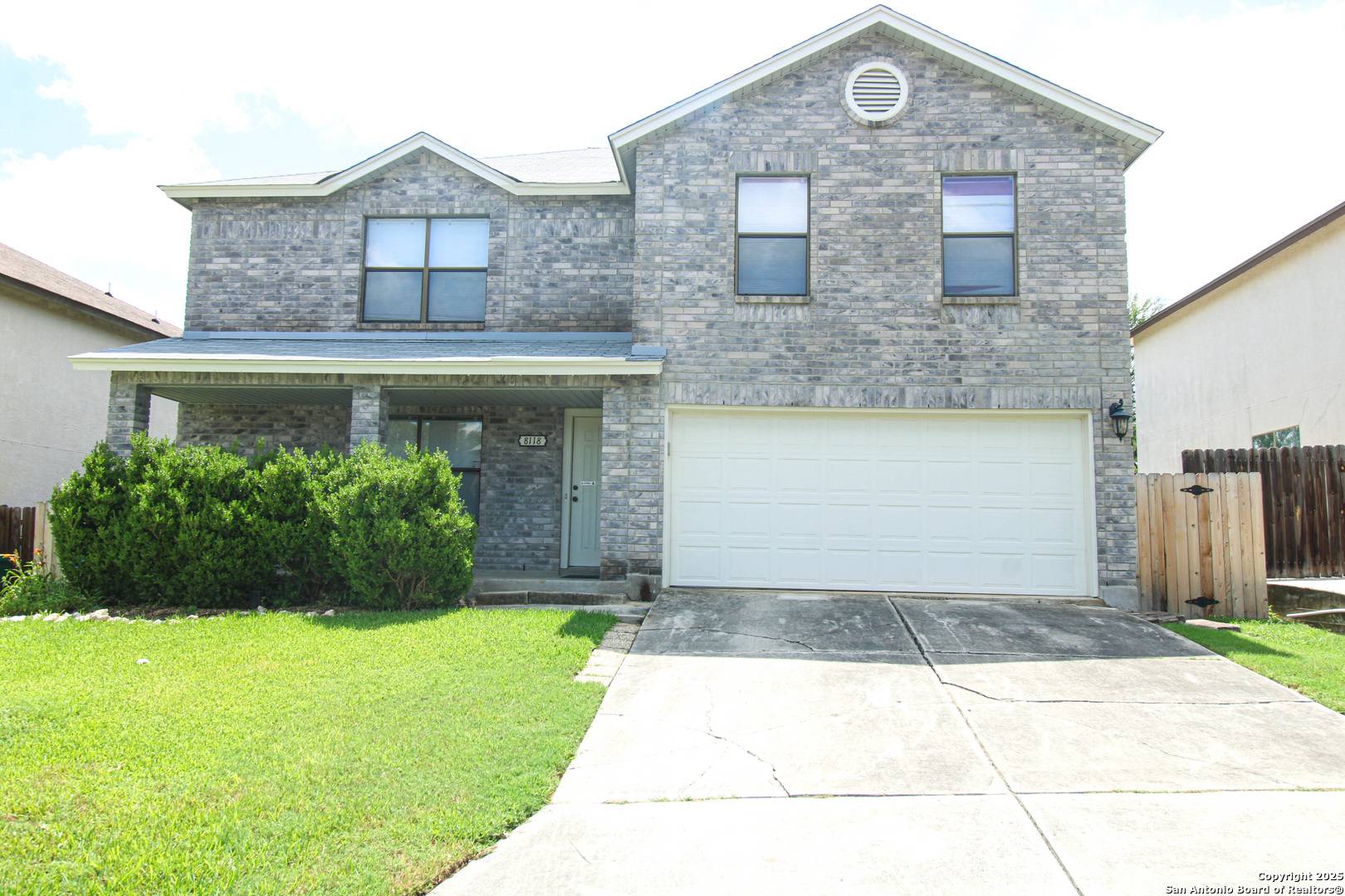 8118 Chestnut Manor, Converse, TX 78109