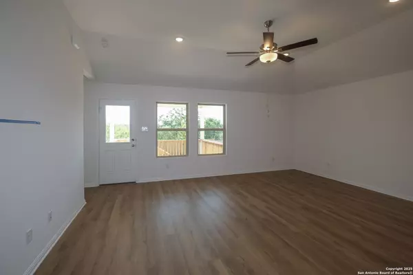 San Antonio, TX 78252,8744 Rucker Pond Trail