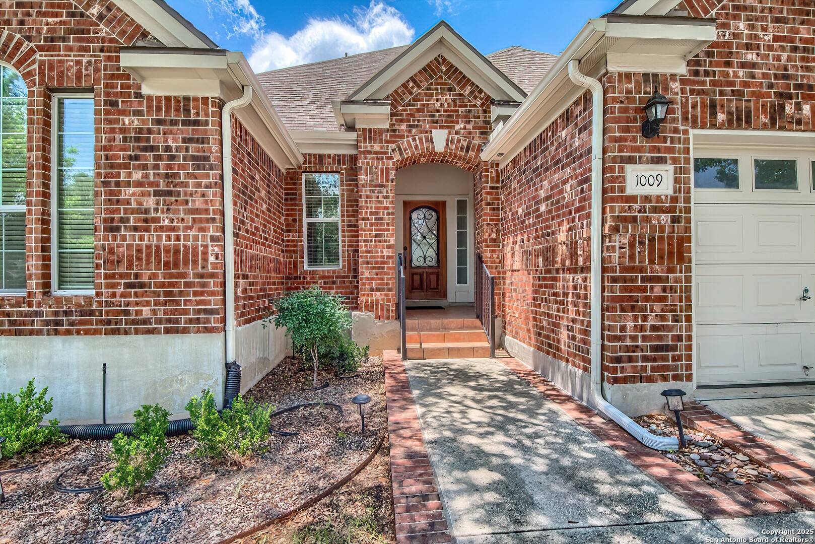 Schertz, TX 78154,1009 Oak Ridge