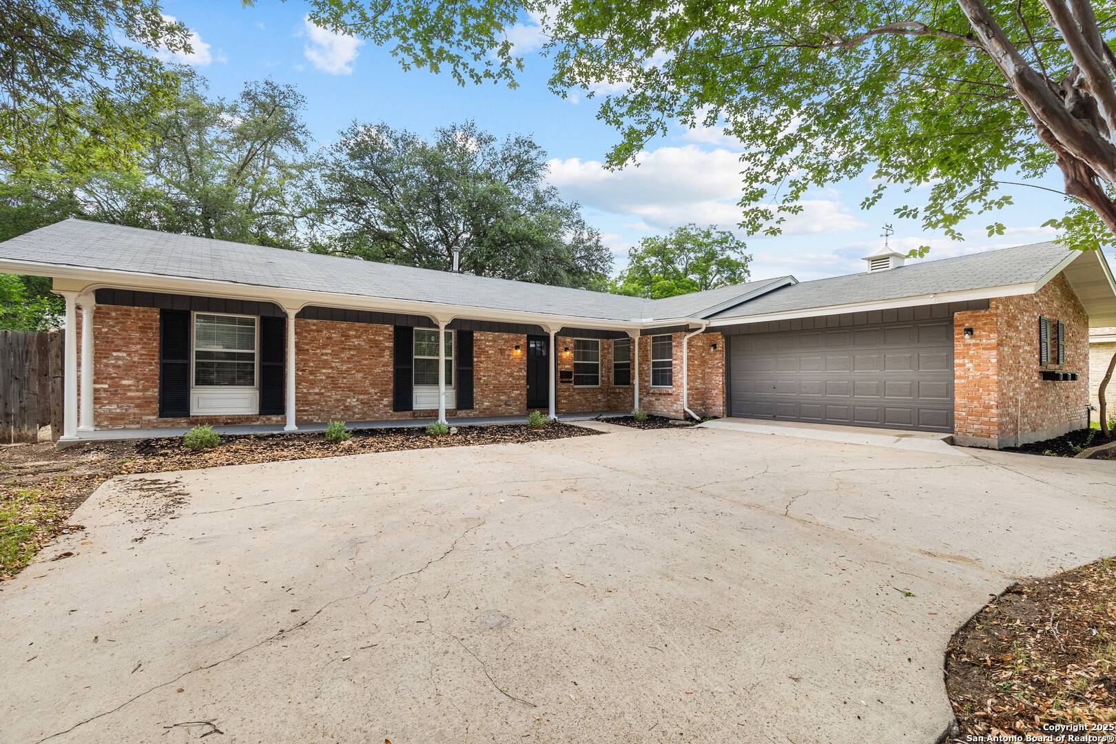 San Antonio, TX 78209,371 Pike