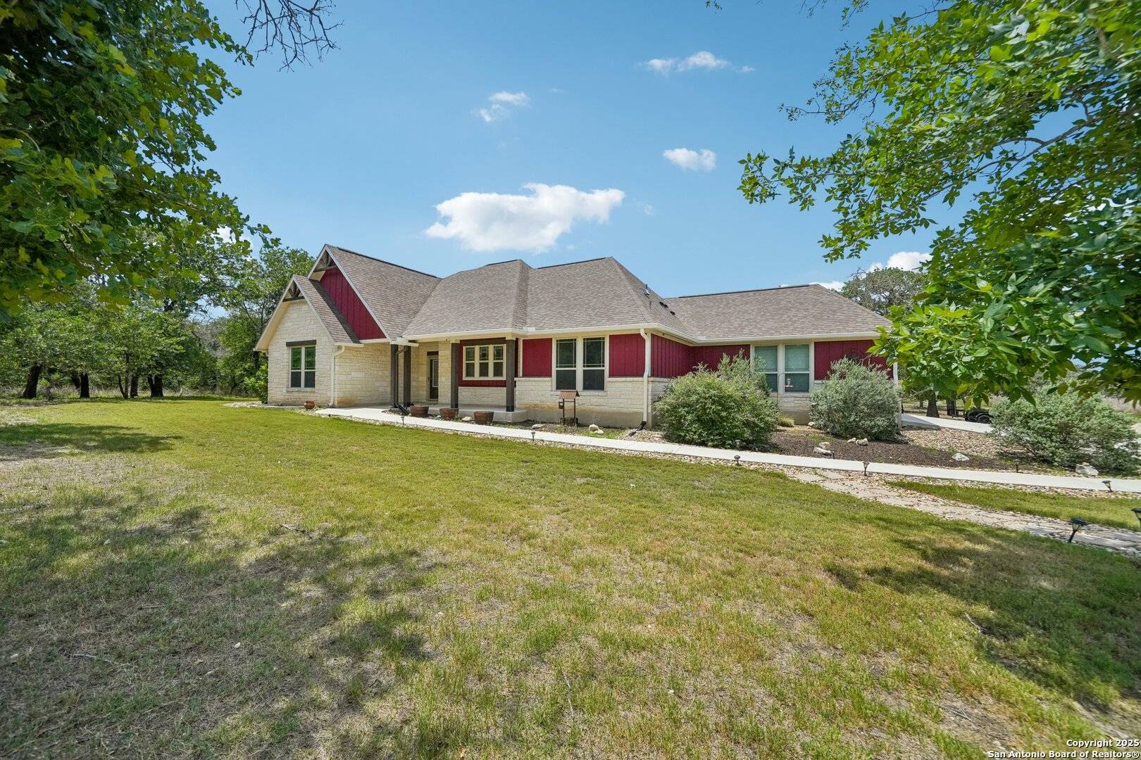 Seguin, TX 78155,4049 Hickory Forrest