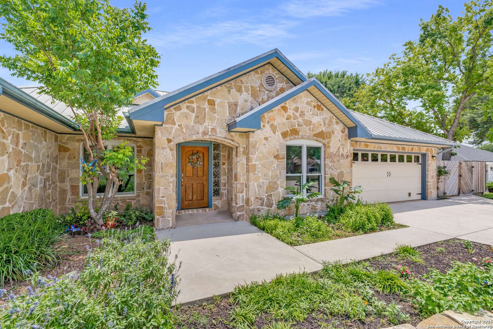 Seguin, TX 78155,121 Maderas