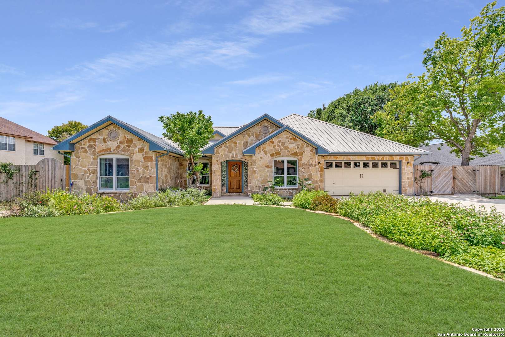 Seguin, TX 78155,121 Maderas