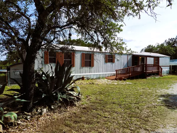 Lakehills, TX 78063,753 Upland Road