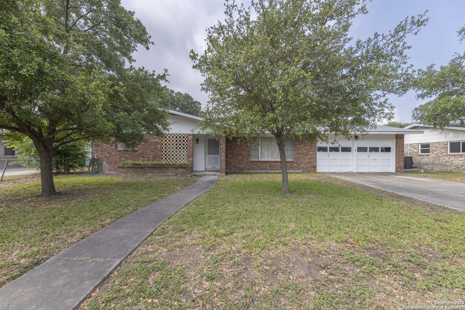 San Antonio, TX 78218,4326 Hall Park