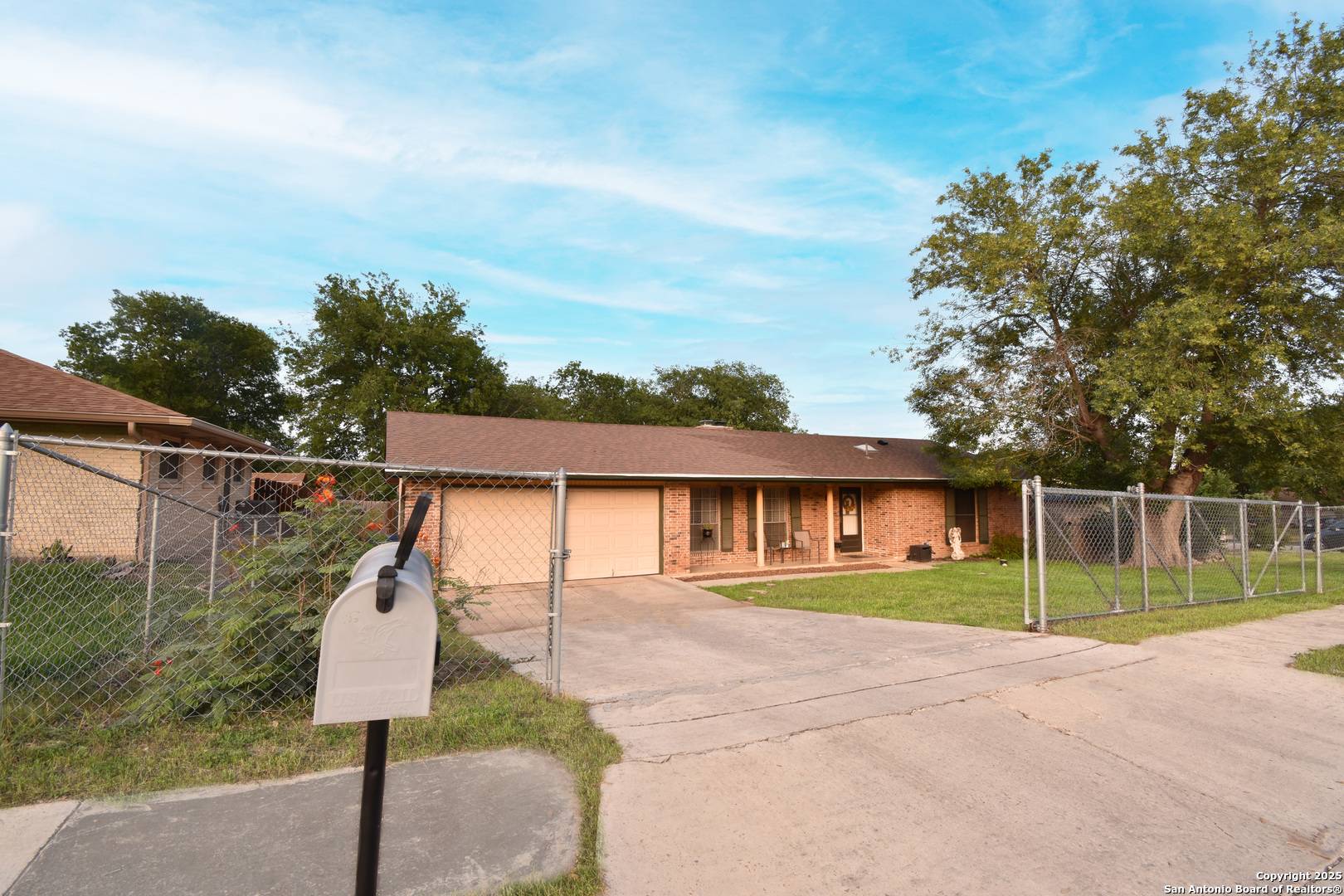 San Antonio, TX 78218,7406 Castle Wood
