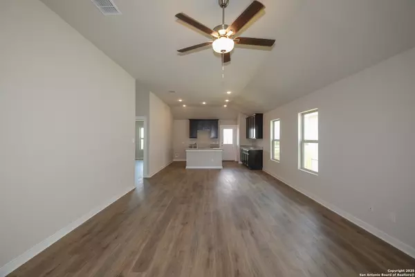 San Antonio, TX 78245,6223 Persimmon Lake